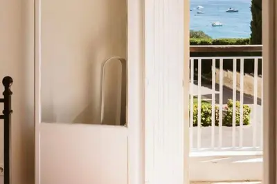 Image de Cassis sea view apartment with roof terrace and 2 bedrooms