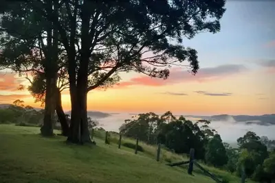 Image de Peaceful escape with stunning views & sauna. Nr Seal Rocks. Pets okay.