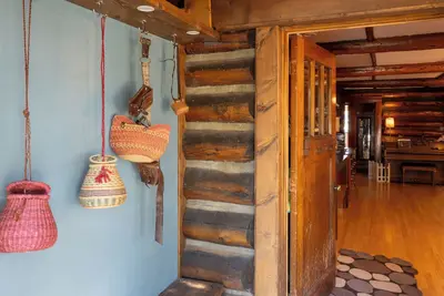 Rooted Inn Gunnison Colorado close to Wcu and Crested Butte Mountain Resort