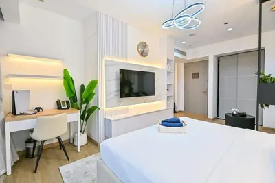 Image de Upgraded Studio - Stunning Marina View, 5-star