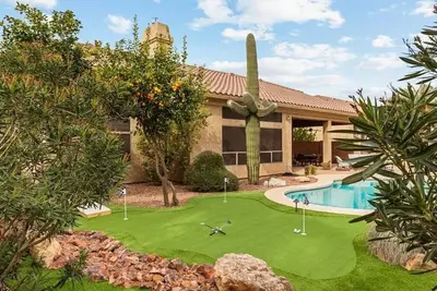 Image de Southwestern 4 Bdrm Retreat! Htd Pool & Game Room!