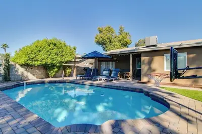 Image de Beautiful 4 Bdrm w/Pool! Scottsdale Kierland Area