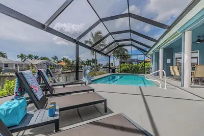 Image de Heated pool - great fishing from the dock - Stars Vacation Rentals