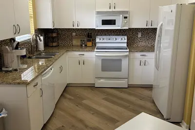 Image de Tranquil 2-bedroom condo in Bonita Springs with WiFi, Ac, with Golf Course View