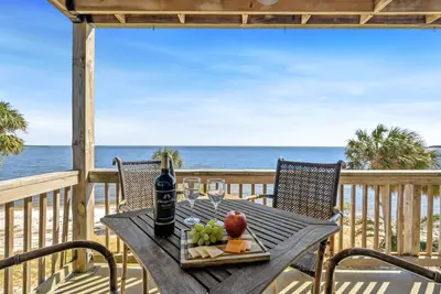 Image de King Suite * Waterfront Views * Dolphins * Kayak Launch * Boat Parking