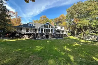 Image de Spacious 6-bedroom house with WiFi, Ac in enchanting Harrison, Ny