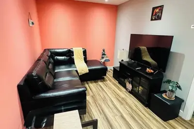 Image de Cozy pace for your stay. Family Friendly, quite neighbourhood