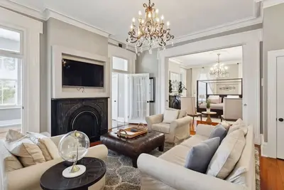 Image de Savannah's Jewel On Jones Street. 3 Bedroom, 2 bathroom condo.