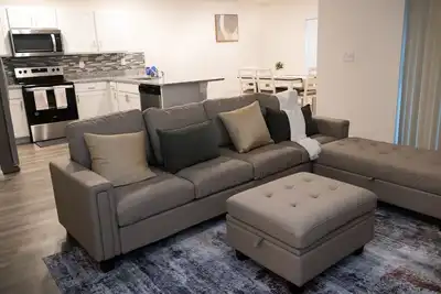 Image de Newley Built Central Location 3-bedroom house in Palm Bay.