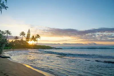 Image de Luxury 2-bedroom beachfront condo, ground-floor w/Ac, just steps to sandy beach