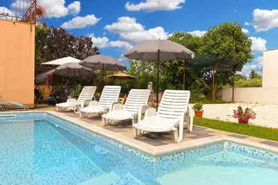 Image de Appartement spacieux avec piscine à seulement 300 m de la plage