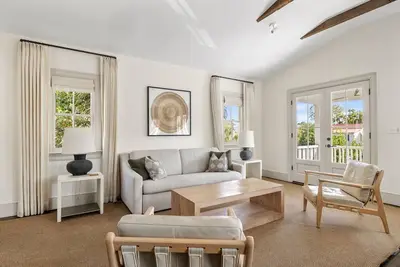 Image de Harleston House | Unit A | Sleeps 10