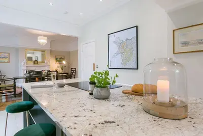 Image de Gwynle - sleeps 10 guests in 4 bedrooms