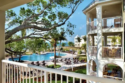 Image de Oceanfront Resort, Infinity Pool, Hot Tub, Courtyard, Sleeps 6, 7 Nights, Hyatt