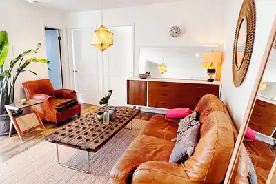 Image de Two Bedroom in a townhouse with a patio in Nolita