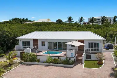 Image de Sweet Charming Escape 2-bedroom house with Private Pool