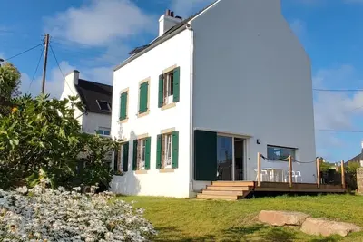 Image de Maison de 185 m2, vue sur  la baie de Morgat, à 5mn à pied de la plage