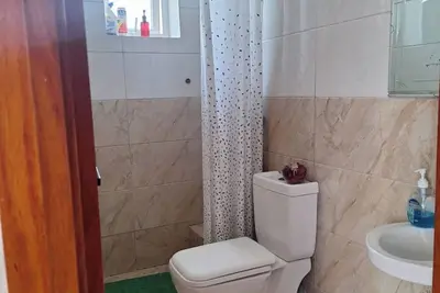 Image de Quiet & comfortable 1 B/Room Apt With a Lift