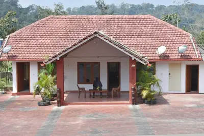 Image de Three bedroom vintage House