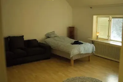 Image de Hedsjövägen 23 med 350m sandstrand