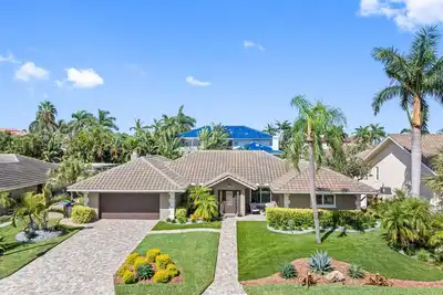 Image de Your outdoor Oasis house WiFi, Ac in awesome St. Petersburg