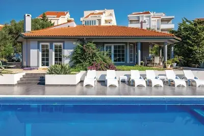 Image de Villa Antonija with a private pool