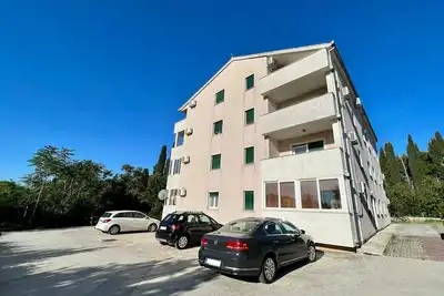 Image de One Bedroom Apartment with Balcony