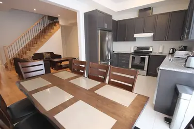 Image de Luxurious 4 Ensuite Bedroom Home: Perfect for Families and Groups