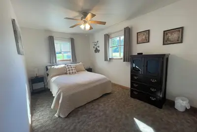 Image de A Cozy Cabin with Pond Views and Outdoor Fire Pit Near Eau Pleine Reservoir