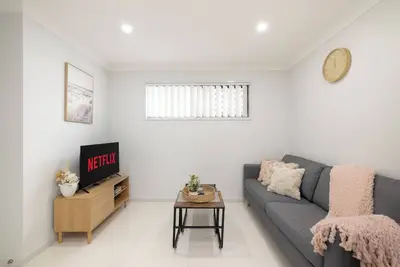 Image de 1 Bdr Apt! Gst Credits! Kitchen! Parking! 316f1