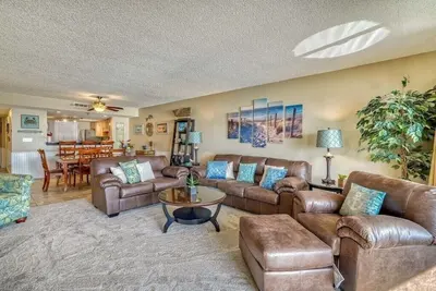 Image de Penthouse Paradise is a 2 bedroom gulf front condo on Okaloosa Island