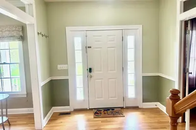 Image de Spacious 6-bedroom house in delightful Hudson with WiFi, Ac