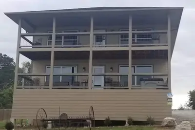 Image de Lakefront Lodge on Table Rock Short Commute to Branson & Shows 6bedrooms/4+baths