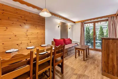 Image de Appartement en rez-de-jardin aux Orres 1800