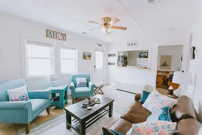 Image de Coastal Dunes 2: Pet Friendly, Oceanfront Cottage in Nags Head