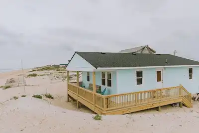 Image de Coastal Dune 3: Oceanfront Cottage on the Sand in Nags Head!