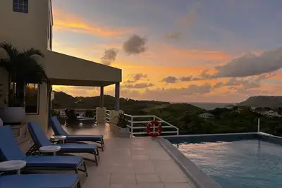 Image de Villa Chilla - exquisite private villa retreat nestled in the prestigious Cap Estate. Private pool.