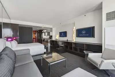 Image de Studio Mountain View | at Palms Place