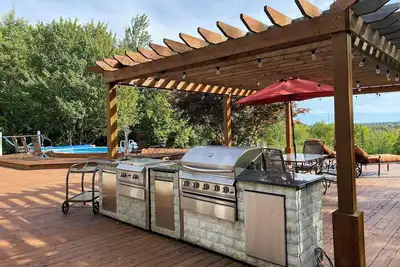 Image de Spectacular city & water view 1 bedroom apt with huge deck
