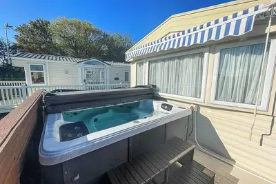 Image de CaravanSleeps4-HotTub-Coastal-Parking-QuietRetreat