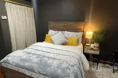Image de Charming cottage with WiFi and Hot-tub in welcoming Willow Glen