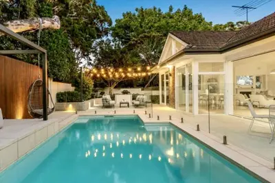 Image de Entire large 4 bedroom house with pool in Mosman