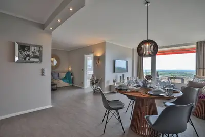 Image de Luxurious 2-room vacation apartment with balcony and sea view on Timmendorfer Strand