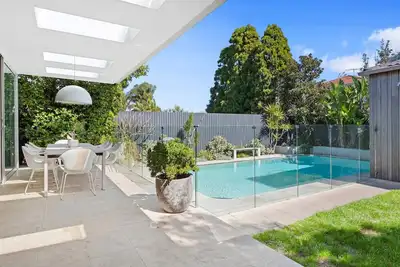Image de North Bondi Poolside ~ 4 bedrooms ~ Pool ~ Parking