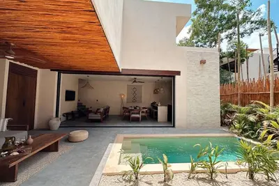 Image de This villa is a 2 bedroom(s), 2. 5 bathrooms, located in Tulum, Quintana Roo.