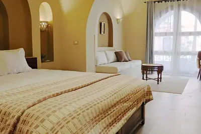 Image de Malkata House - Luxe Desert ground floor Suite: Pool & Dine