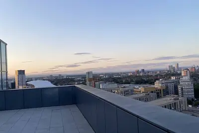 Image de Spacious Central Apartment|Cinema Room|City View
