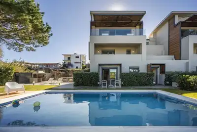 Image de Modern villa w/pool, near beach & city centre