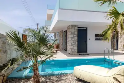 Image de Villa Happiness is a luxurious retreat that harmonizes sustainable living