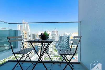 Image de Sunny 1br with Scenic Balcony at Riviera Meydan
